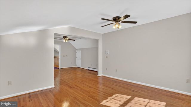 15022 SNOWDEN DR, Silver Spring, MD 20905