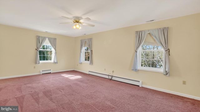 15022 SNOWDEN DR, Silver Spring, MD 20905