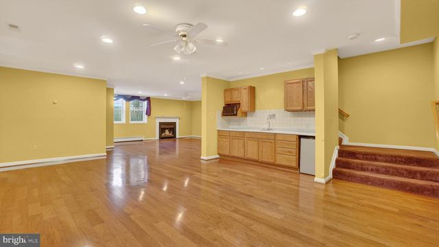 15022 SNOWDEN DR, Silver Spring, MD 20905