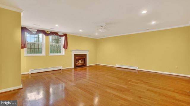 15022 SNOWDEN DR, Silver Spring, MD 20905