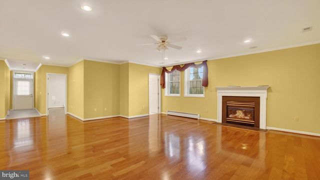 15022 SNOWDEN DR, Silver Spring, MD 20905