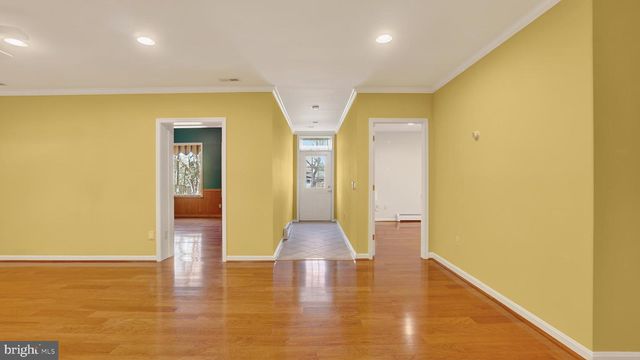 15022 SNOWDEN DR, Silver Spring, MD 20905