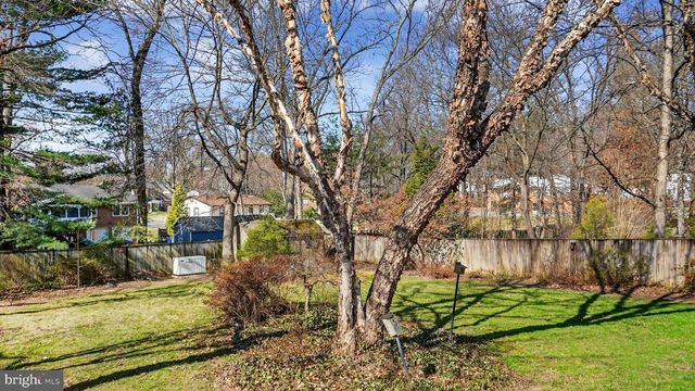 15022 SNOWDEN DR, Silver Spring, MD 20905