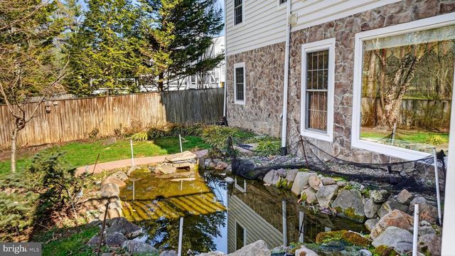 15022 SNOWDEN DR, Silver Spring, MD 20905