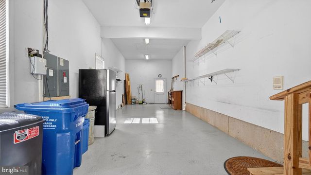 15022 SNOWDEN DR, Silver Spring, MD 20905