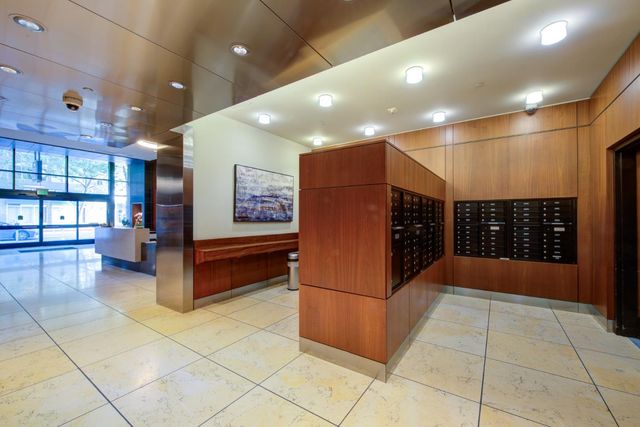 88 E San Fernando Street 704, San Jose, CA 95113