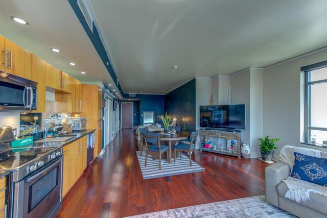 88 E San Fernando Street 704, San Jose, CA 95113