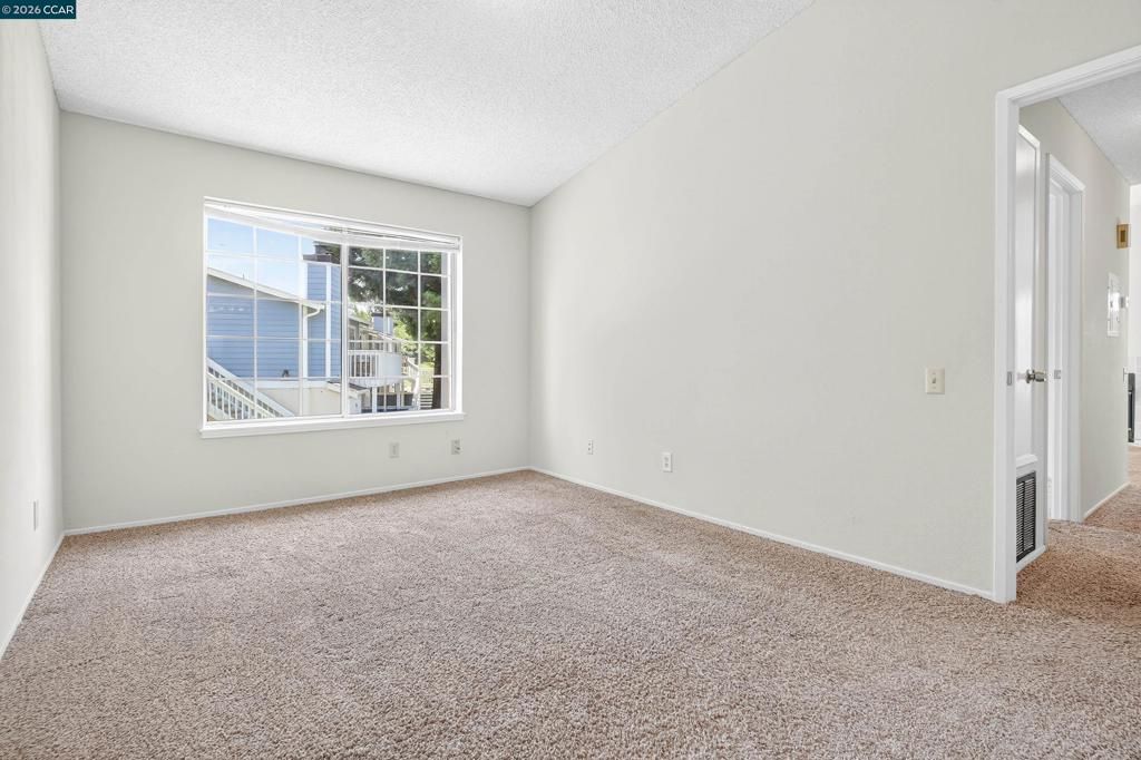 Image 23 of property listing at 15 15 Glenwood, Hercules, CA 94547