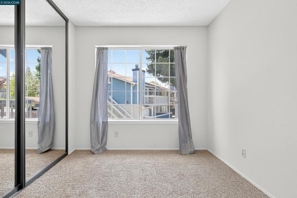 Image 29 of property listing at 15 15 Glenwood, Hercules, CA 94547