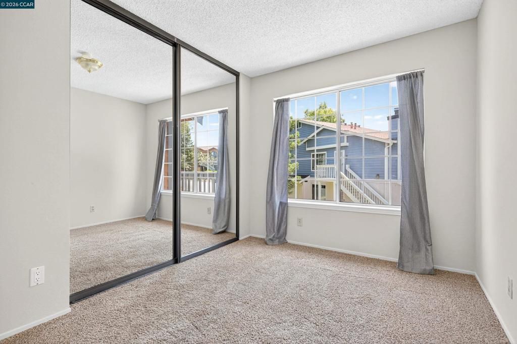 Image 30 of property listing at 15 15 Glenwood, Hercules, CA 94547