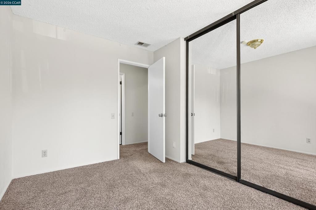 Image 31 of property listing at 15 15 Glenwood, Hercules, CA 94547