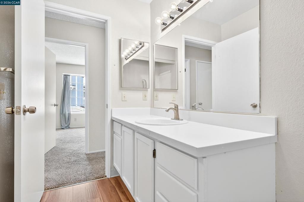 Image 33 of property listing at 15 15 Glenwood, Hercules, CA 94547