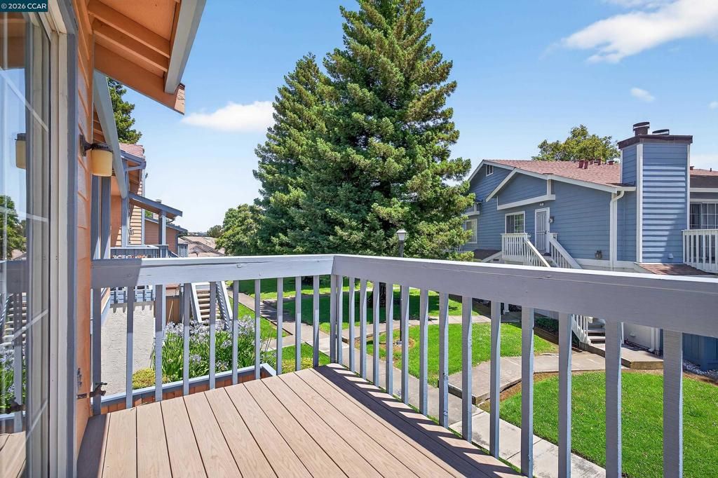 Image 37 of property listing at 15 15 Glenwood, Hercules, CA 94547