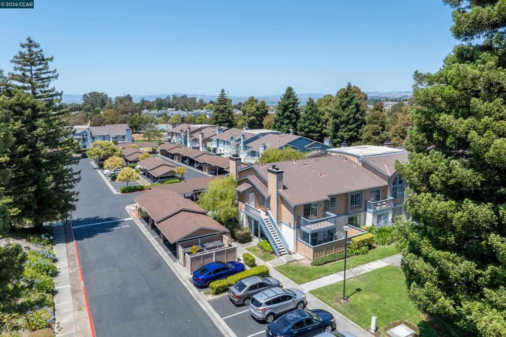 Image 47 of property listing at 15 15 Glenwood, Hercules, CA 94547