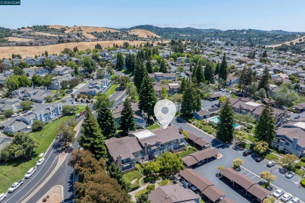 Image 50 of property listing at 15 15 Glenwood, Hercules, CA 94547