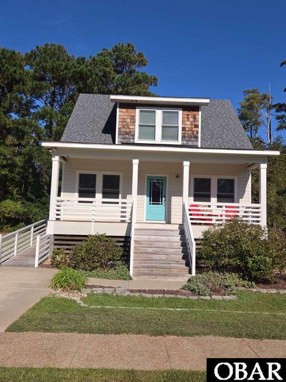 Image 1 of property listing at 807 Lindsey Lane, Manteo, NC 27954