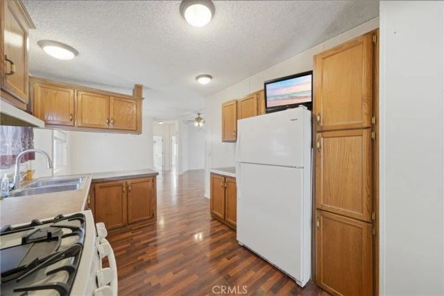 10800 Dale 215, Stanton, CA 90680