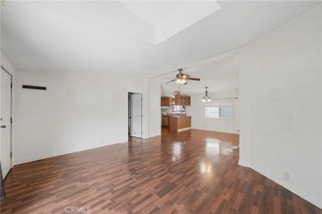 10800 Dale 215, Stanton, CA 90680