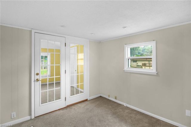 6604 Bronze Road, Jamestown, NC 27282