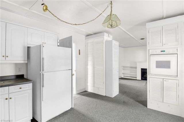 6604 Bronze Road, Jamestown, NC 27282
