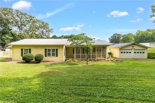 6604 Bronze Road, Jamestown, NC 27282
