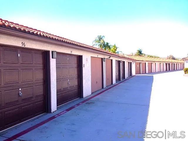 9821 Caspi Gardens 8, Santee, CA 92071