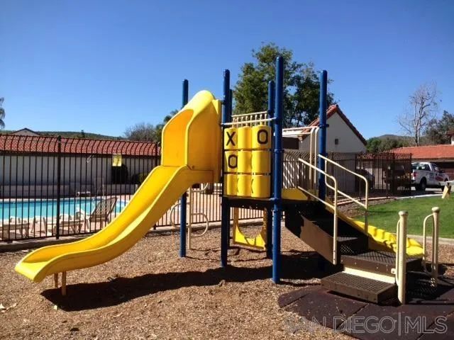 9821 Caspi Gardens 8, Santee, CA 92071