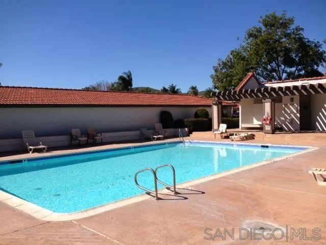 9821 Caspi Gardens 8, Santee, CA 92071