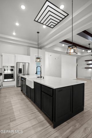 960 NAYLAND Place, El Paso, TX 79928