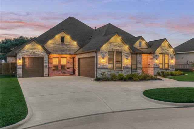 22 Darien Court, Montgomery, TX 77356