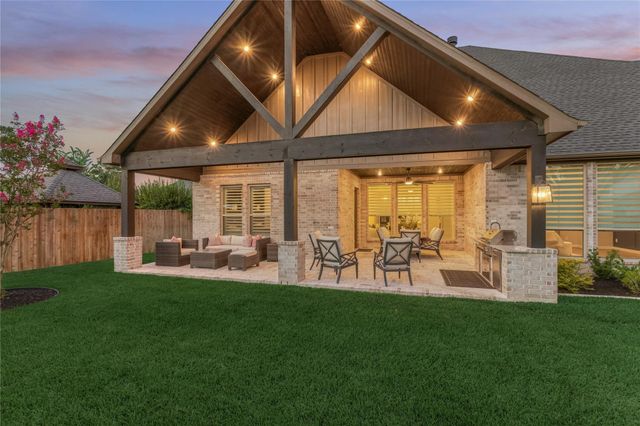 22 Darien Court, Montgomery, TX 77356