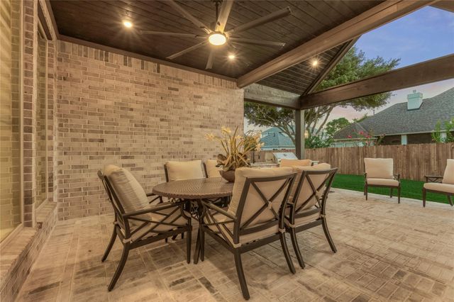 22 Darien Court, Montgomery, TX 77356