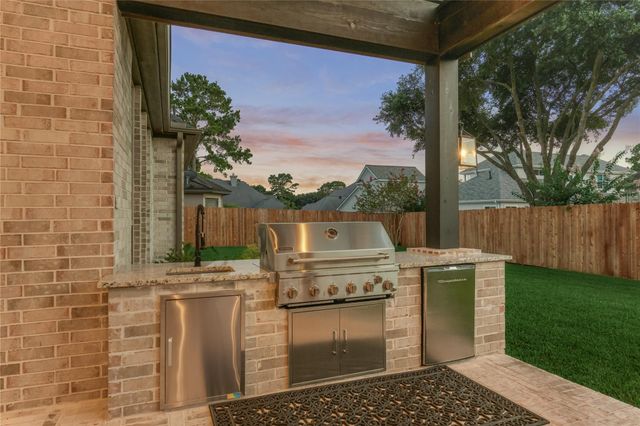 22 Darien Court, Montgomery, TX 77356