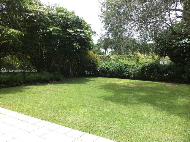 7390 SW 99th St, Pinecrest, FL 33156