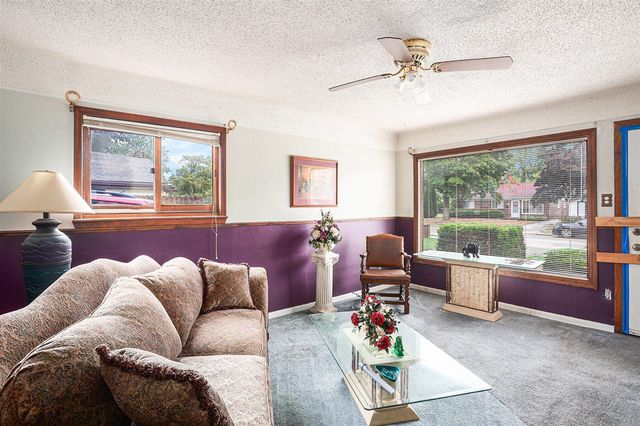 28521 Sutherland Street, Southfield, MI 48076