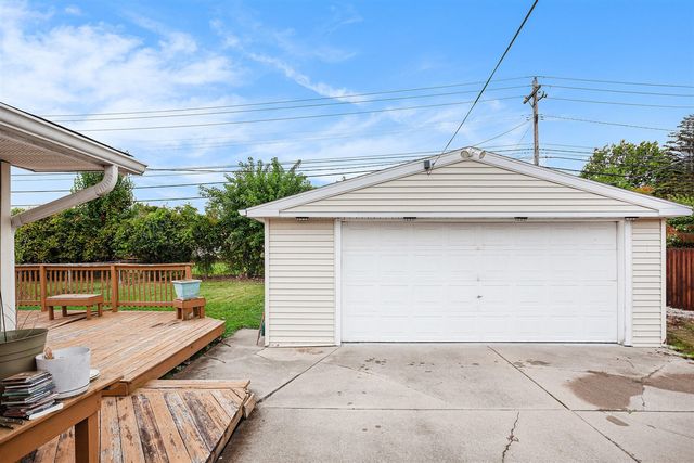 28521 Sutherland Street, Southfield, MI 48076