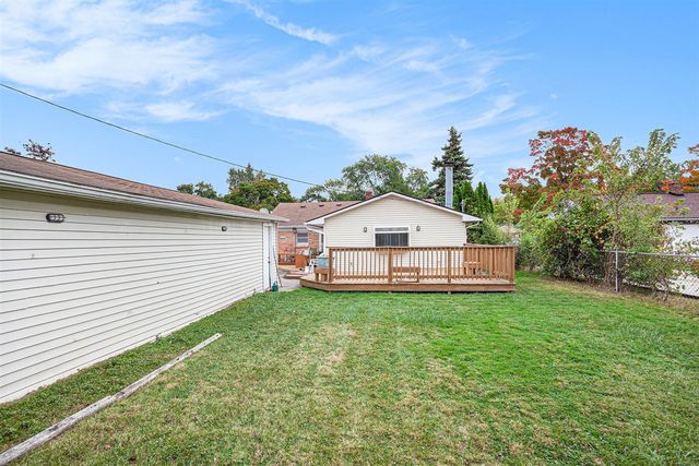 28521 Sutherland Street, Southfield, MI 48076