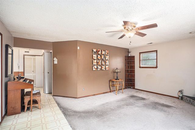 28521 Sutherland Street, Southfield, MI 48076