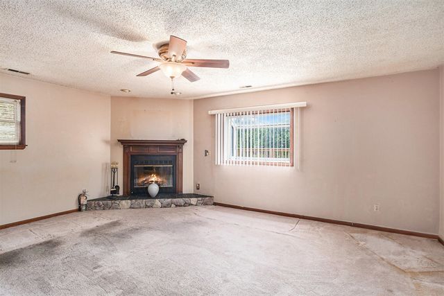 28521 Sutherland Street, Southfield, MI 48076