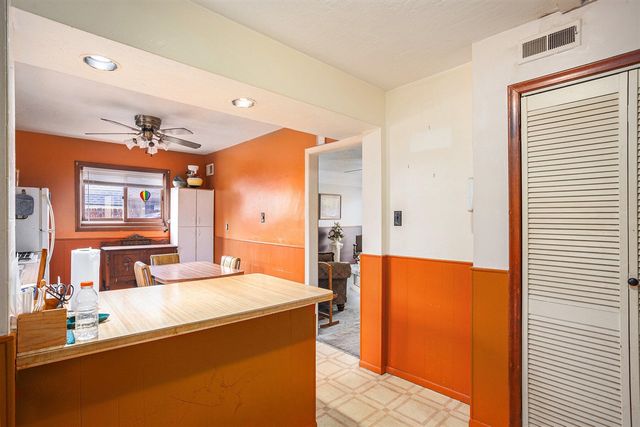 28521 Sutherland Street, Southfield, MI 48076