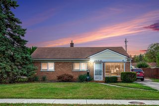 28521 Sutherland Street, Southfield, MI 48076