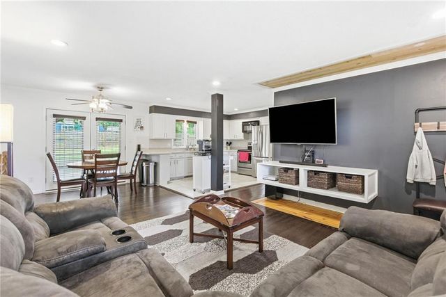 8727 Goddard Street, Overland Park, KS 66214