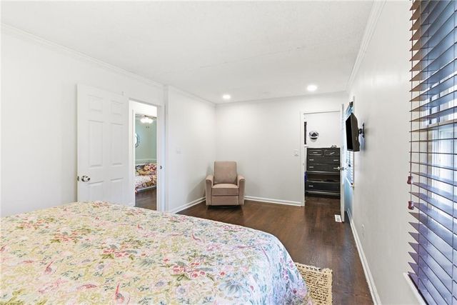 8727 Goddard Street, Overland Park, KS 66214
