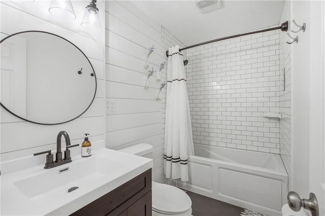 8727 Goddard Street, Overland Park, KS 66214