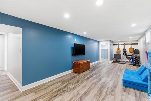 8727 Goddard Street, Overland Park, KS 66214