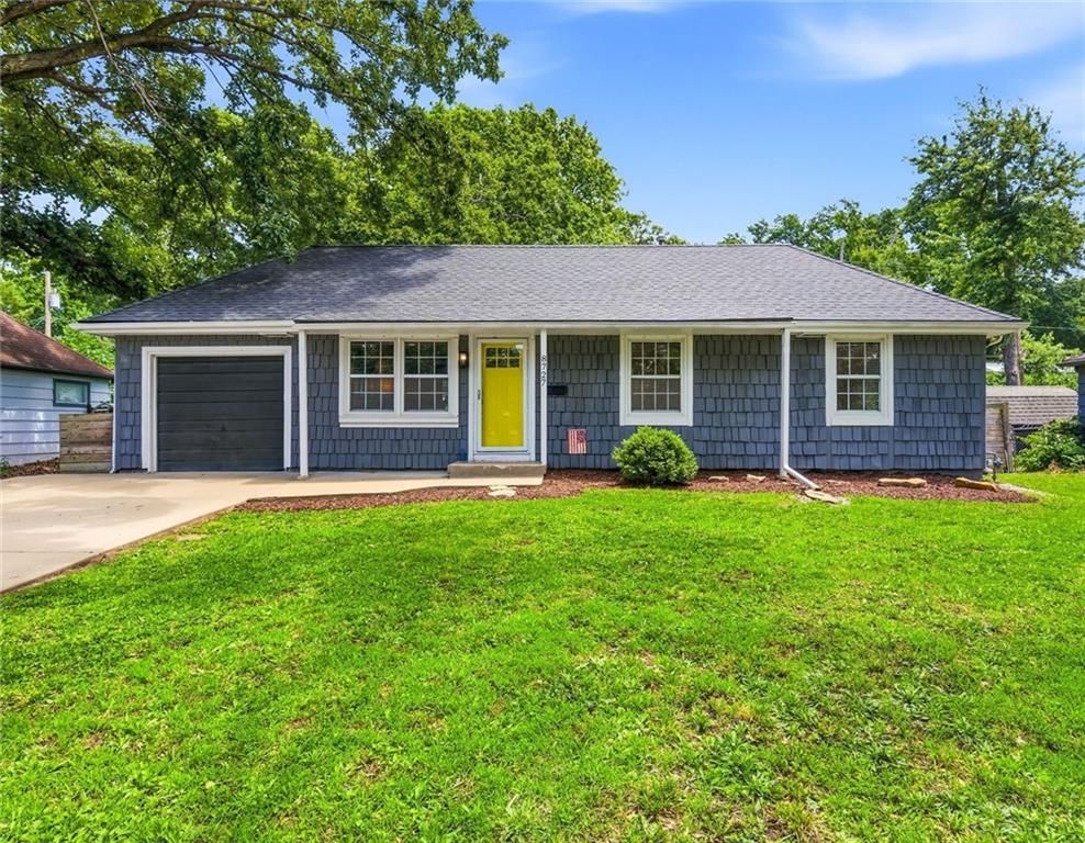 8727 Goddard Street, Overland Park, KS 66214