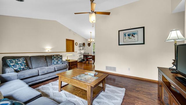 121 Indian Ridge Drive, Michigan City, IN 46360