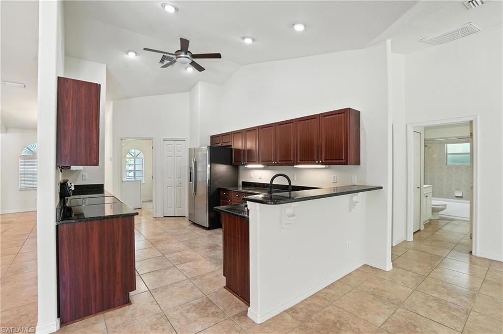 Image 14 of property listing at 4341 SW 25th CT, Cape Coral, FL 33914