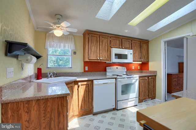36 GARDEN PARKWAY, Carlisle, PA 17013