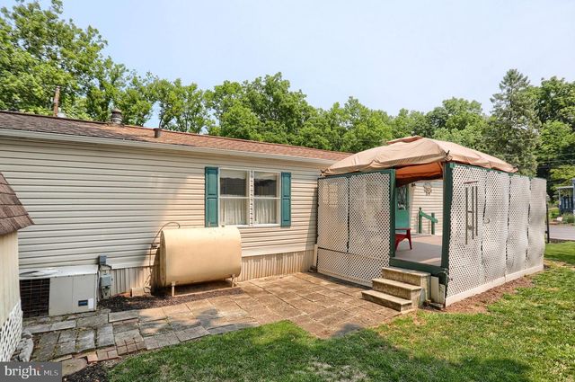 36 GARDEN PARKWAY, Carlisle, PA 17013